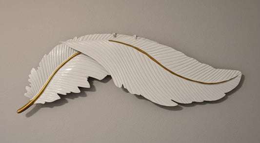 feather wall hanging